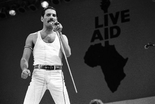 Musica/Trent’anni fa moriva Freddie Mercury, la leggenda del Rock