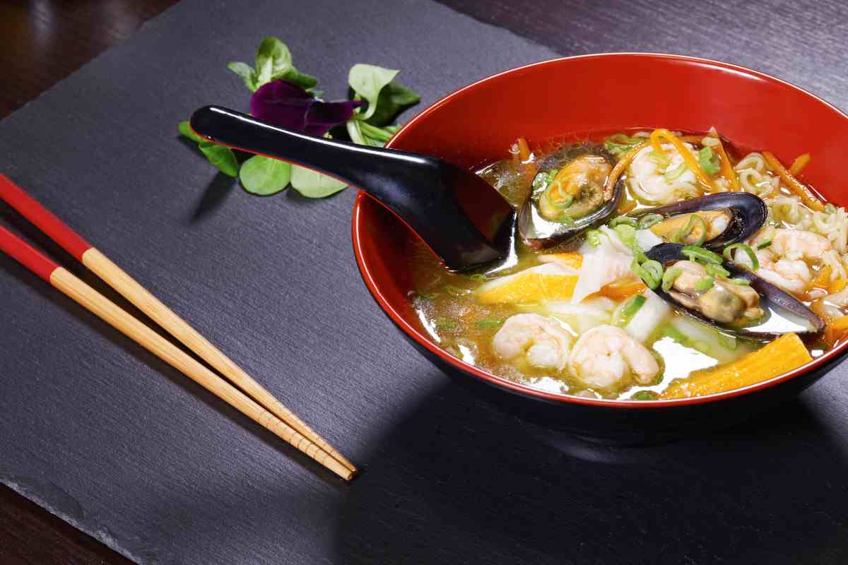 cosa succede se mangi spesso noodles e ramen